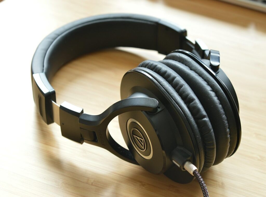 best sound headphones